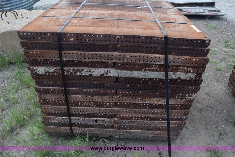 image for item CB9442 Steel concrete forms
