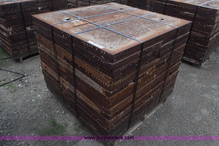 image for item CB9442 Steel concrete forms