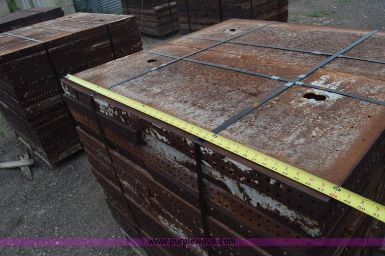 image for item CB9442 Steel concrete forms