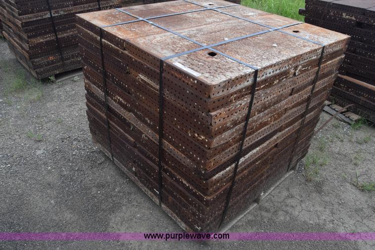 image for item CB9442 Steel concrete forms
