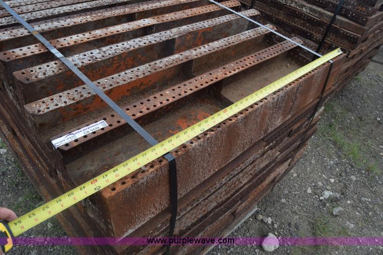 image for item CB9442 Steel concrete forms