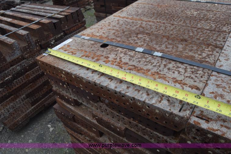 image for item CB9442 Steel concrete forms