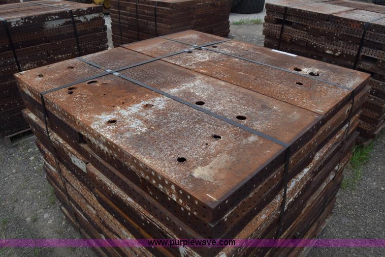image for item CB9442 Steel concrete forms