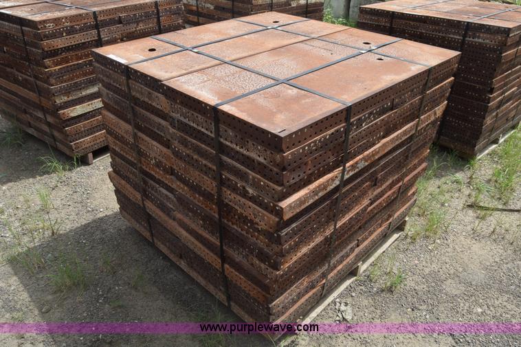 image for item CB9442 Steel concrete forms