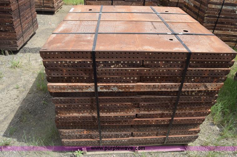 image for item CB9442 Steel concrete forms
