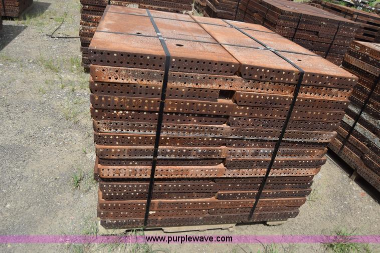 image for item CB9442 Steel concrete forms