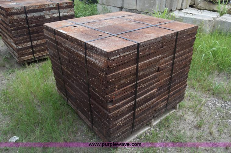 image for item CB9442 Steel concrete forms
