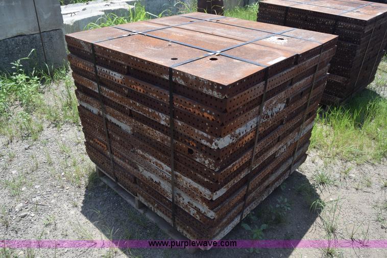 image for item CB9442 Steel concrete forms