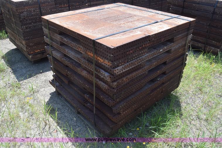 image for item CB9442 Steel concrete forms
