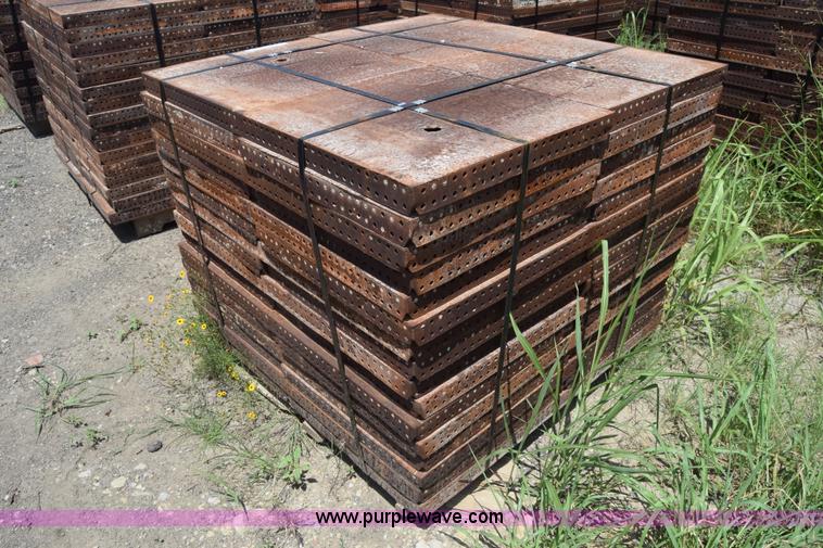 image for item CB9442 Steel concrete forms