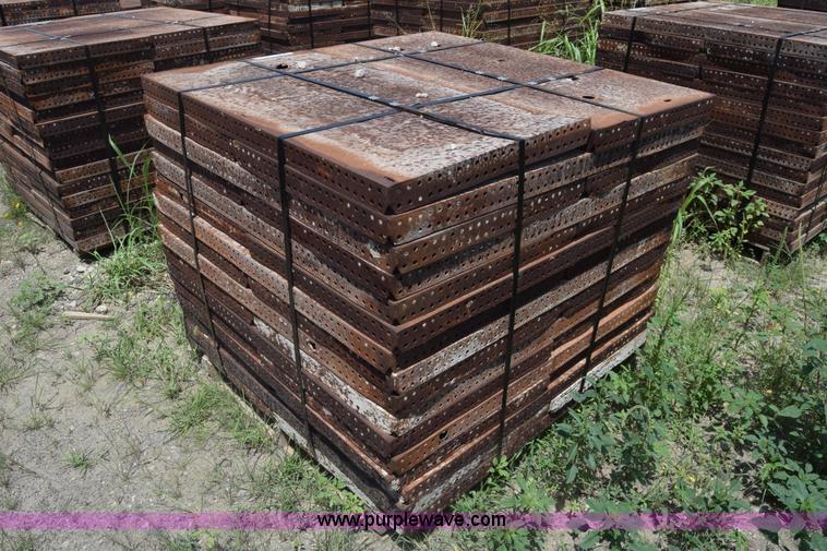 image for item CB9442 Steel concrete forms