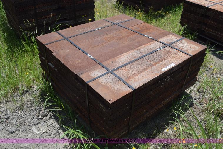 image for item CB9442 Steel concrete forms