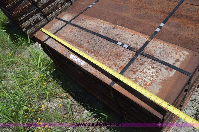 image for item CB9442 Steel concrete forms