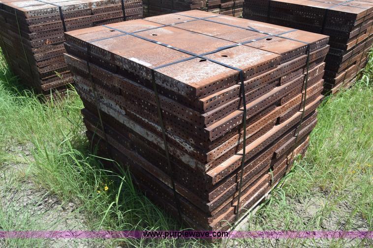 image for item CB9442 Steel concrete forms