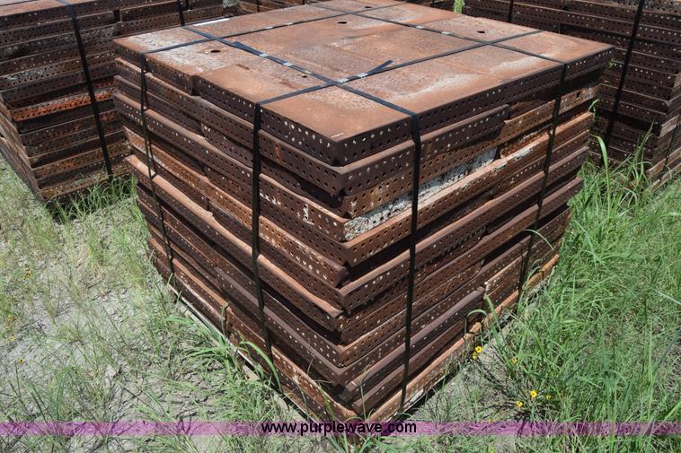 image for item CB9442 Steel concrete forms