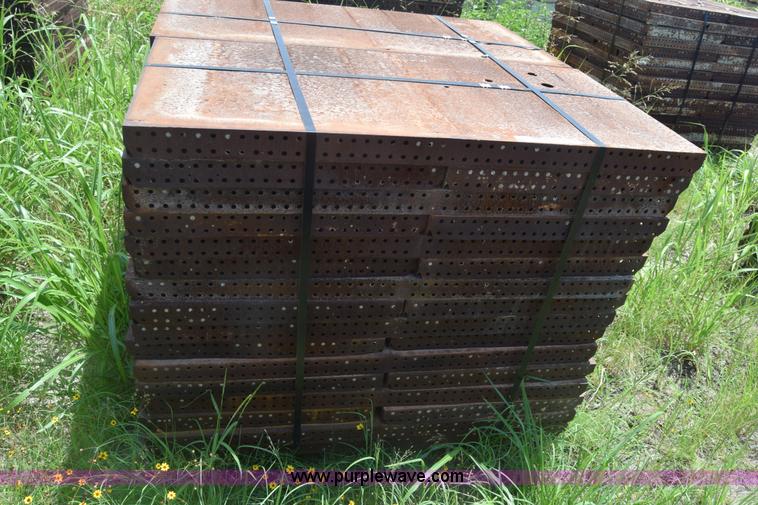 image for item CB9442 Steel concrete forms