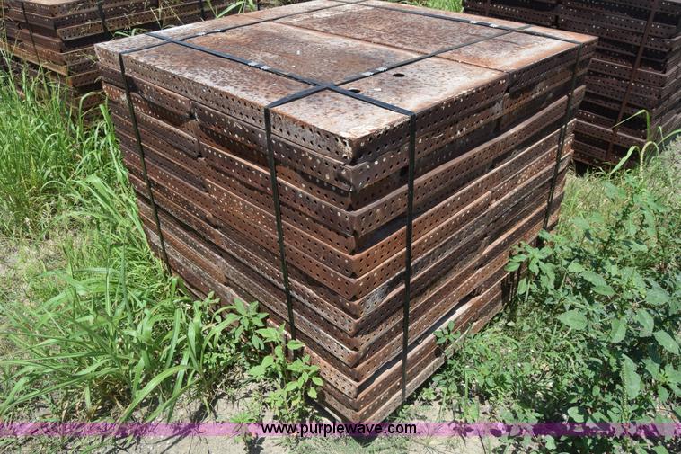 image for item CB9442 Steel concrete forms