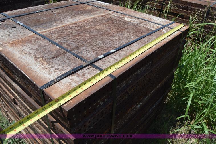 image for item CB9442 Steel concrete forms