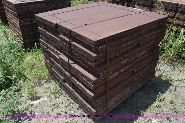 image for item CB9442 Steel concrete forms
