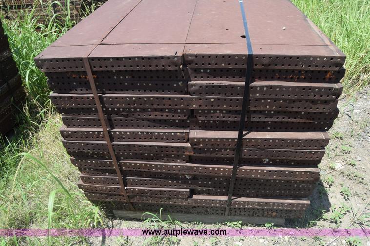 image for item CB9442 Steel concrete forms