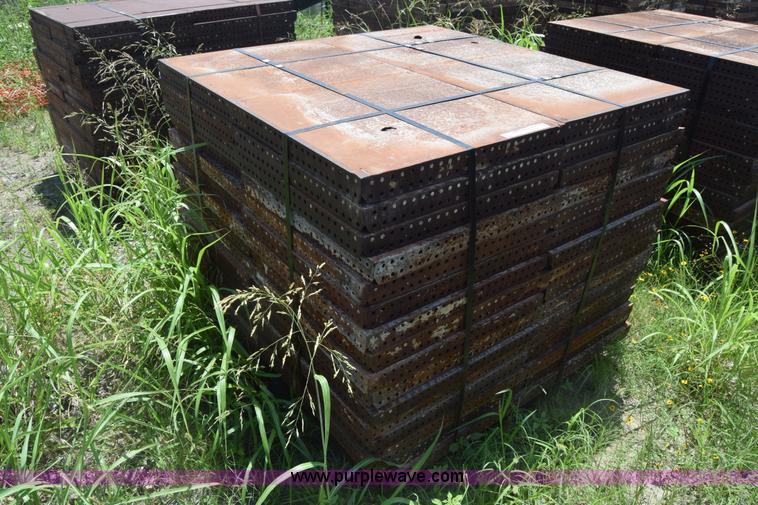 image for item CB9442 Steel concrete forms