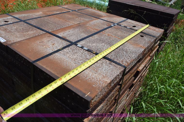 image for item CB9442 Steel concrete forms