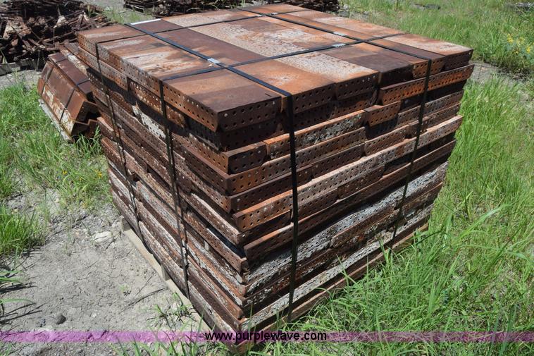 image for item CB9442 Steel concrete forms