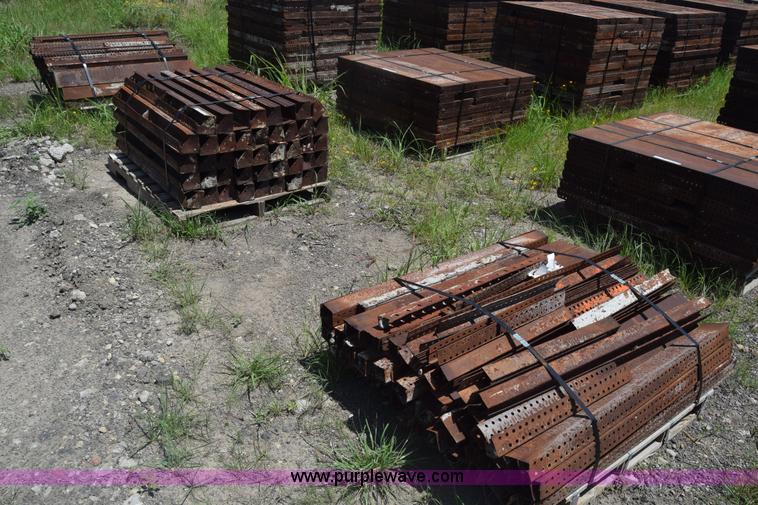 image for item CB9442 Steel concrete forms