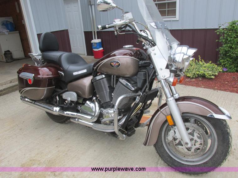 image for item CC9272 2006 Victory Touring motorcycle