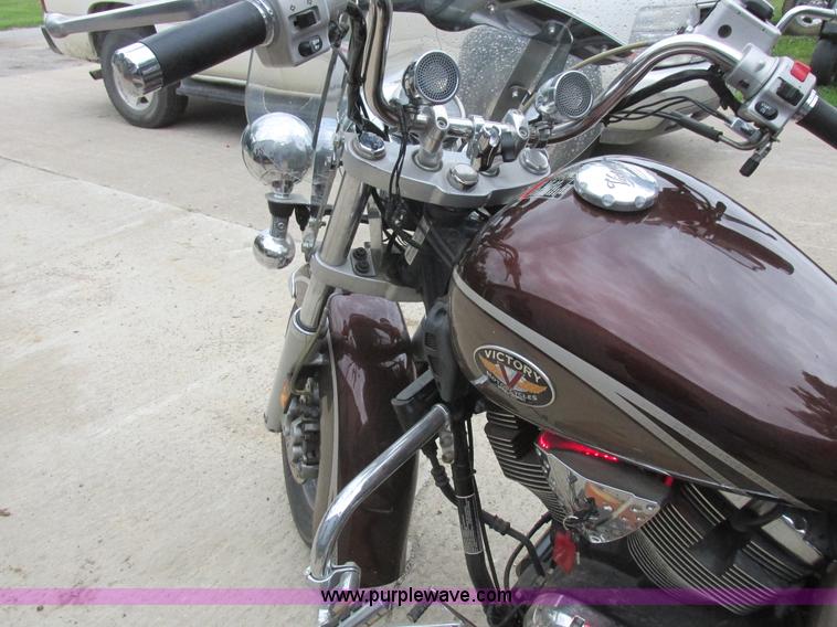 image for item CC9272 2006 Victory Touring motorcycle