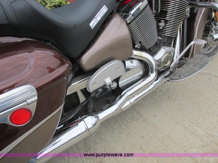 image for item CC9272 2006 Victory Touring motorcycle