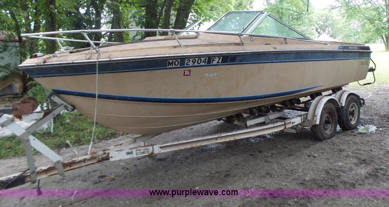 image for item CC9276 1982 Wellcraft 196 Sunhatch boat