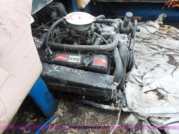 image for item CC9276 1982 Wellcraft 196 Sunhatch boat