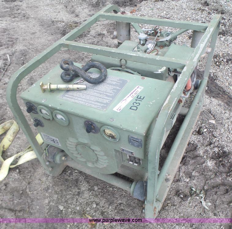image for item CC9277 US Army generator