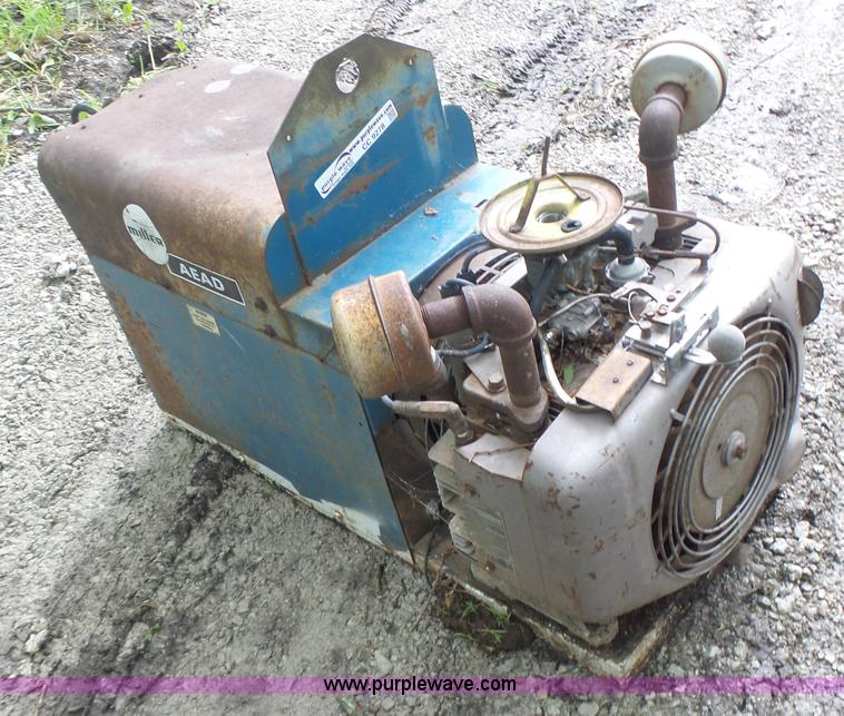 image for item CC9278 Miller AEAD-200LE welder