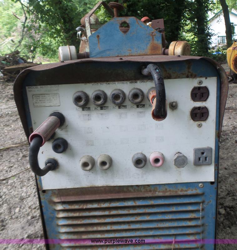 image for item CC9278 Miller AEAD-200LE welder