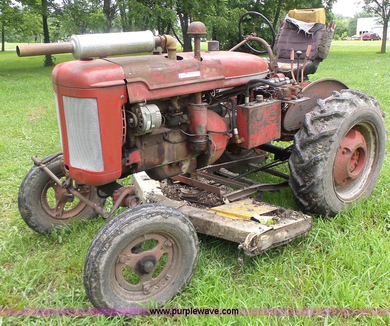 image for item CC9280 Farmall tractor