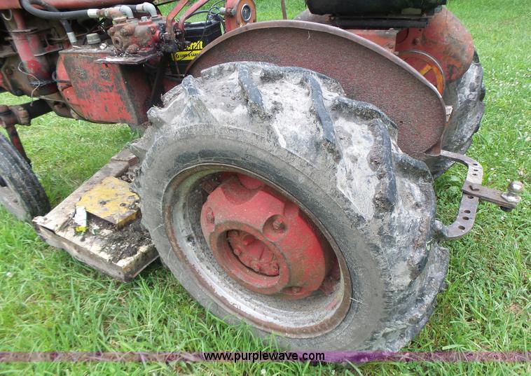 image for item CC9280 Farmall tractor