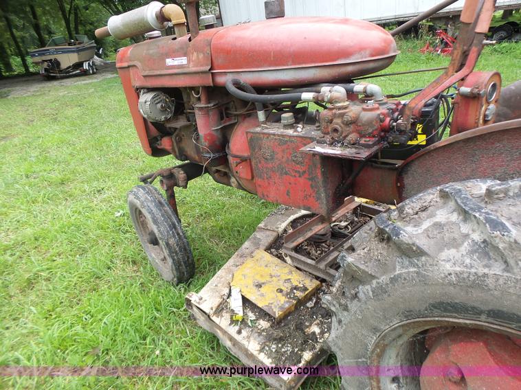 image for item CC9280 Farmall tractor