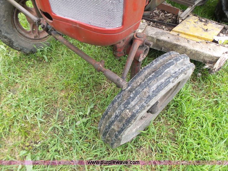 image for item CC9280 Farmall tractor