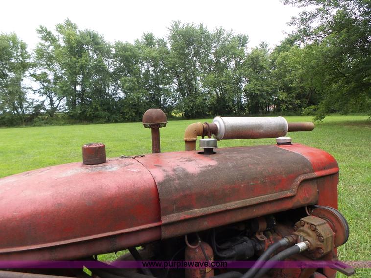 image for item CC9280 Farmall tractor