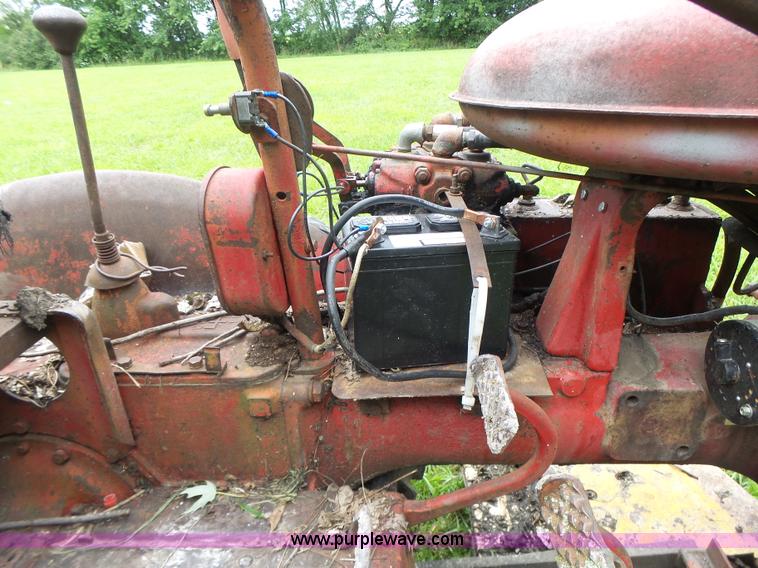 image for item CC9280 Farmall tractor
