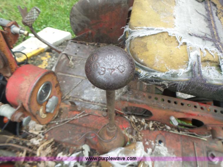 image for item CC9280 Farmall tractor