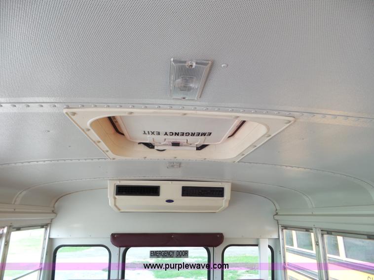 image for item CC9916 2002 Chevrolet Express G3500 bus