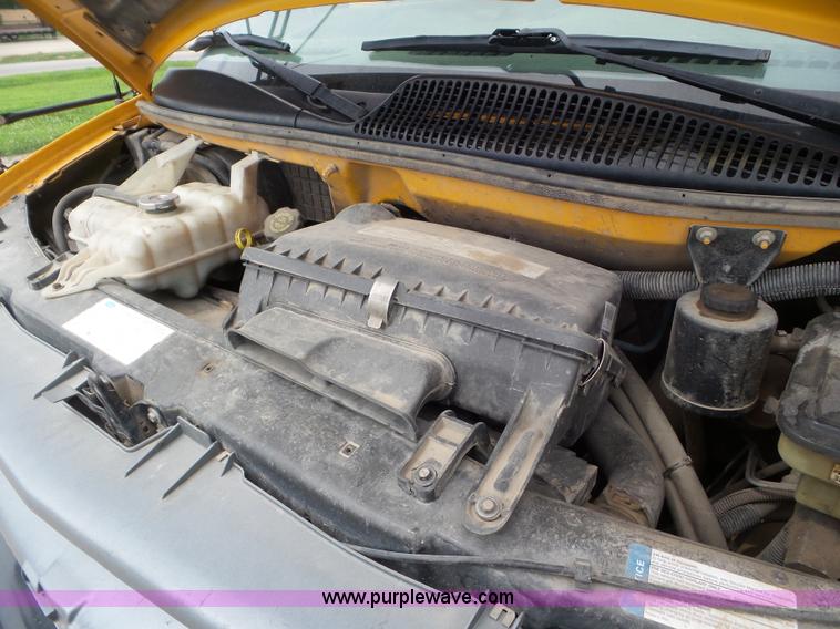 image for item CC9916 2002 Chevrolet Express G3500 bus