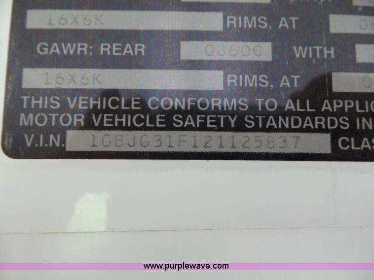 image for item CC9916 2002 Chevrolet Express G3500 bus