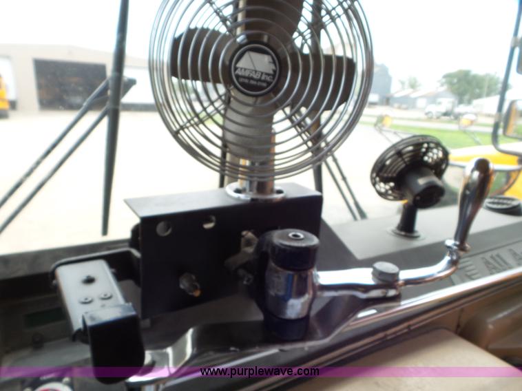 image for item CC9917 1992 Blue Bird bus