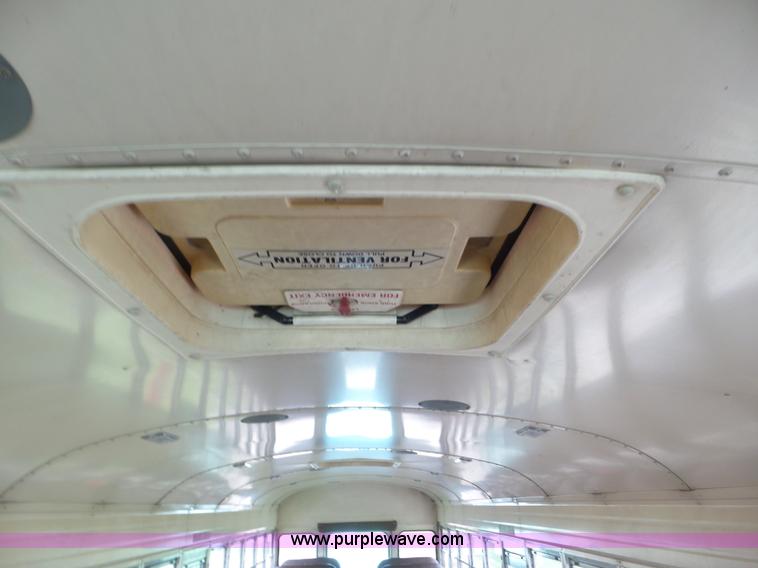 image for item CC9917 1992 Blue Bird bus