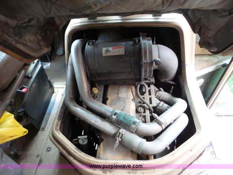 image for item CC9917 1992 Blue Bird bus