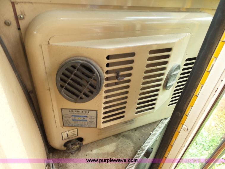 image for item CC9917 1992 Blue Bird bus